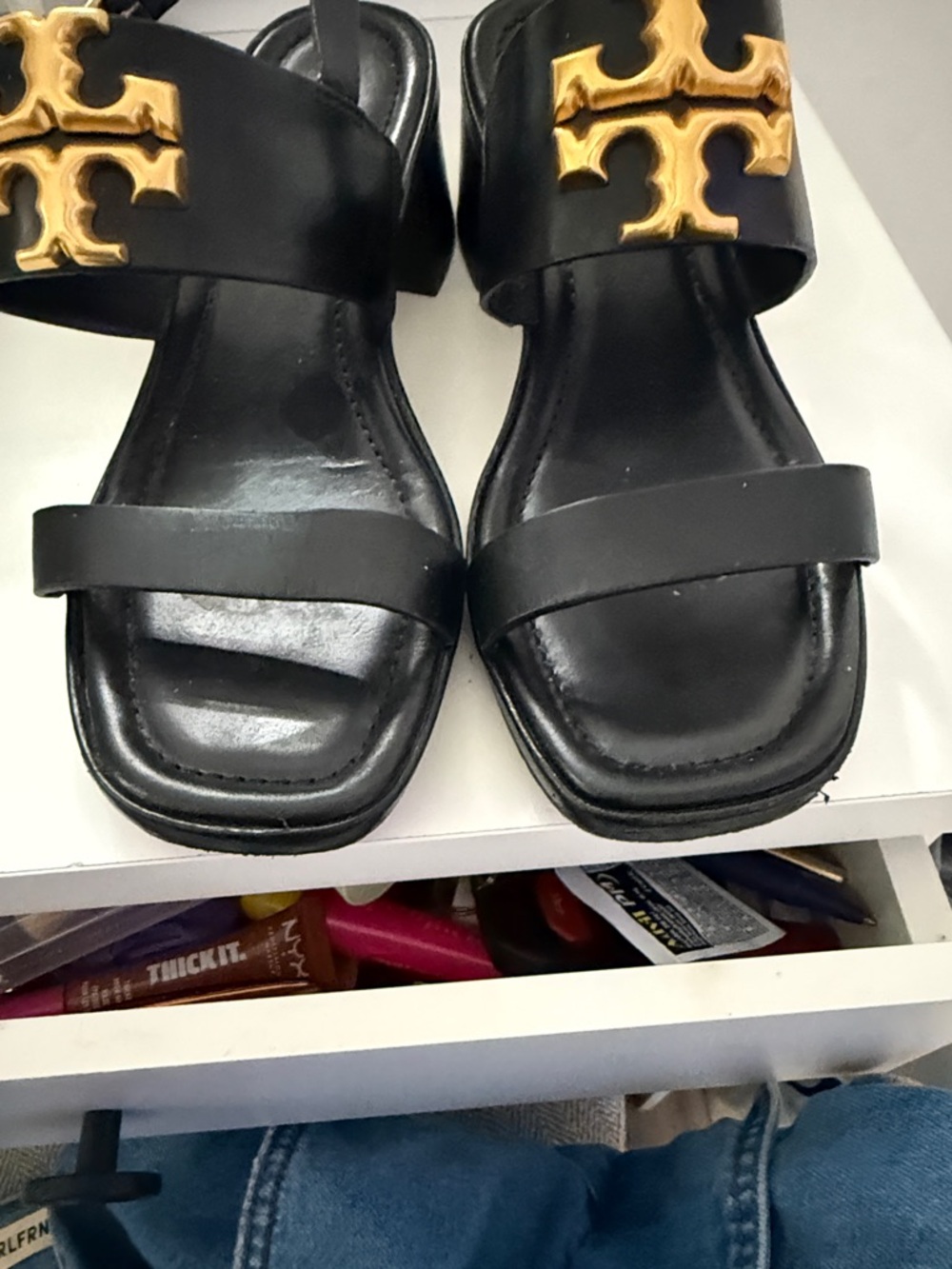Tory Burch Black Leather Gold-Logo Flat Sandals - Picture 2 of 5